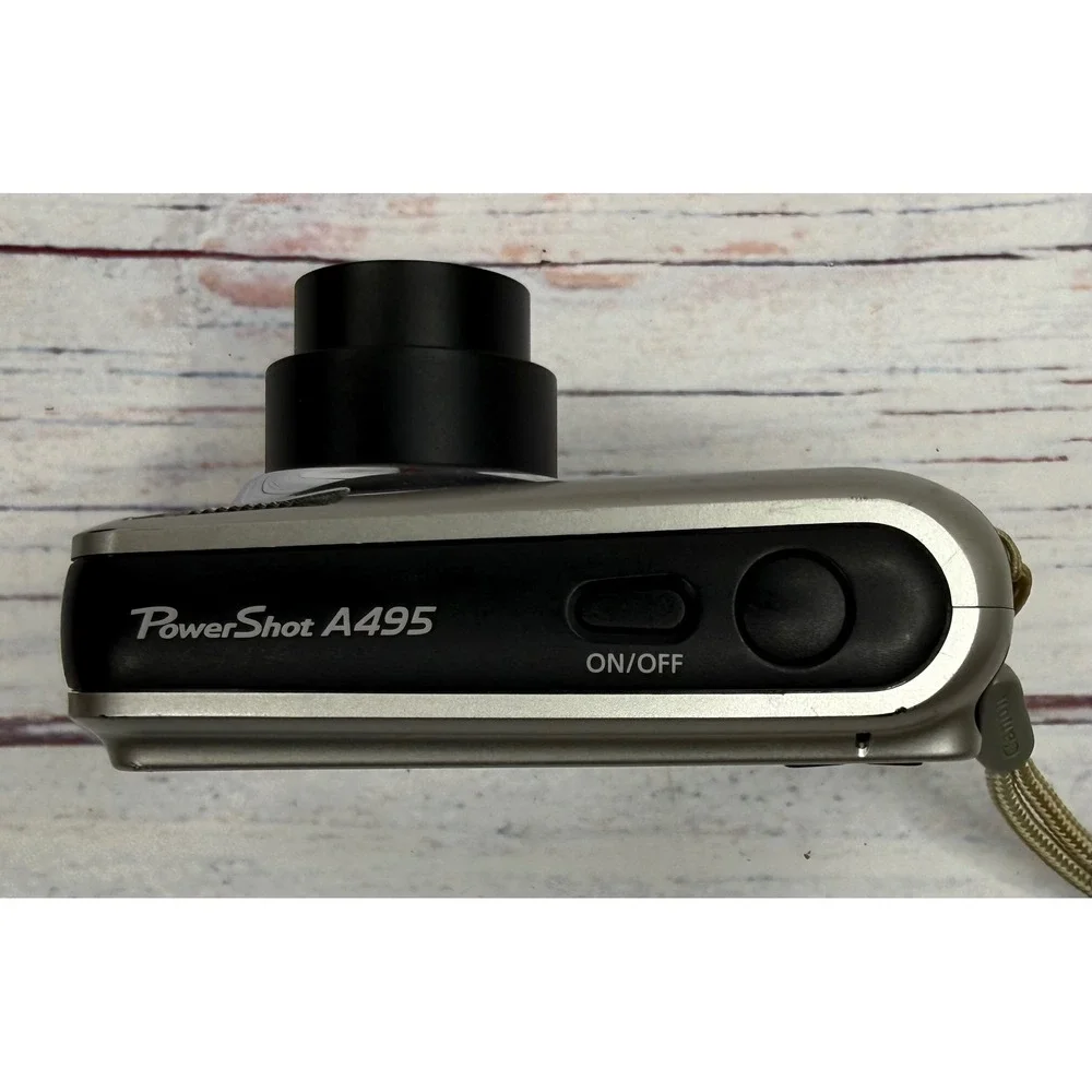 Canon battery compartment